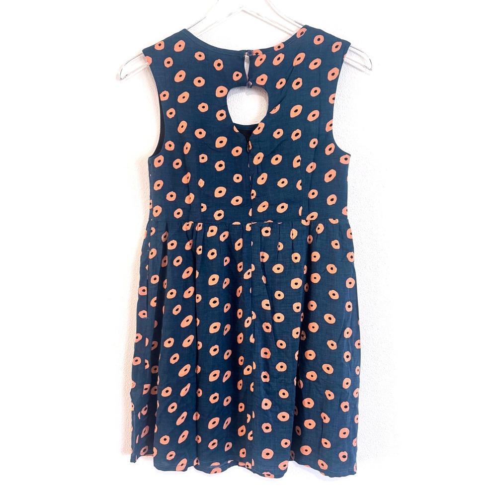 Kiup Women's Sleeveless Mini Dress with Scallop Collar & Back Cutout - Picture 4 of 5